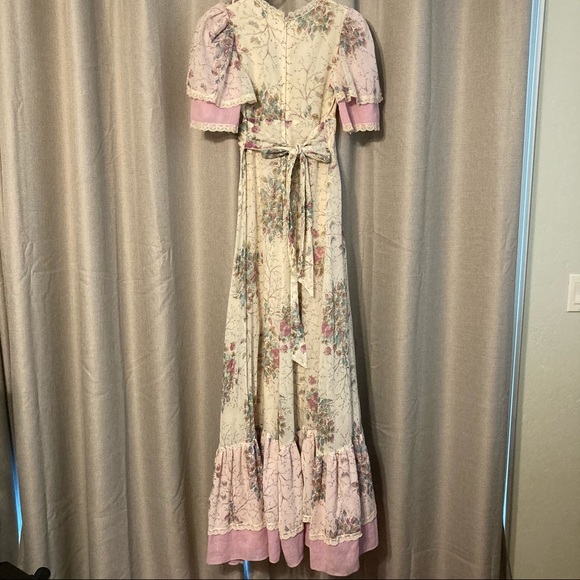Vintage Gunne Sax Cream and Lavender Floral Maxi - Picture 2 of 3